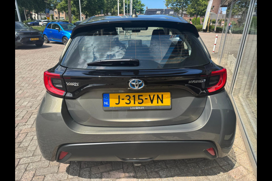 Toyota Yaris 1.5 Hybrid First Edition Trekhaak afn. / Navi / Camera / LM velgen