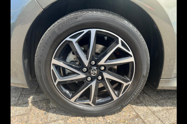 Toyota Yaris 1.5 Hybrid First Edition Trekhaak afn. / Navi / Camera / LM velgen