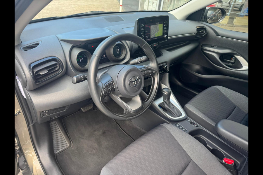Toyota Yaris 1.5 Hybrid First Edition Trekhaak afn. / Navi / Camera / LM velgen
