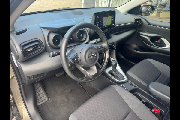 Toyota Yaris 1.5 Hybrid First Edition Trekhaak afn. / Navi / Camera / LM velgen