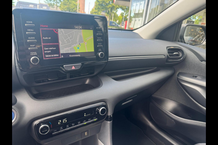 Toyota Yaris 1.5 Hybrid First Edition Trekhaak afn. / Navi / Camera / LM velgen