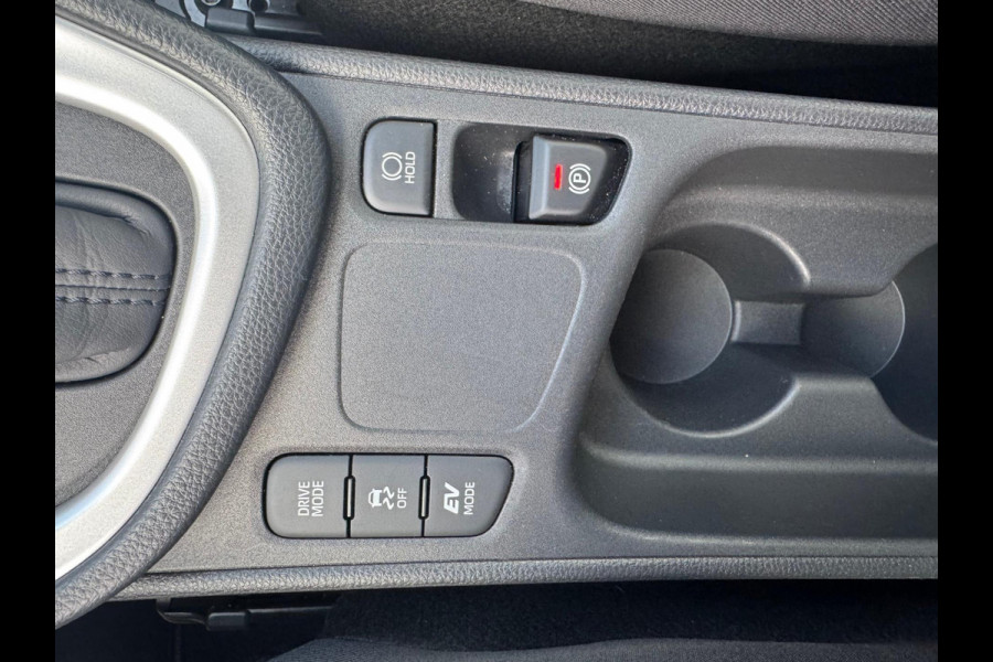 Toyota Yaris 1.5 Hybrid First Edition Trekhaak afn. / Navi / Camera / LM velgen
