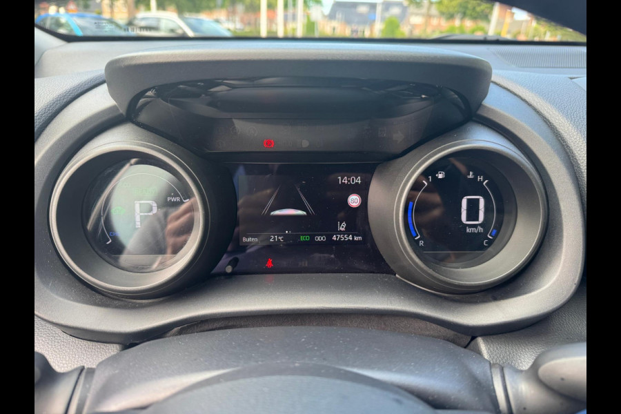 Toyota Yaris 1.5 Hybrid First Edition Trekhaak afn. / Navi / Camera / LM velgen