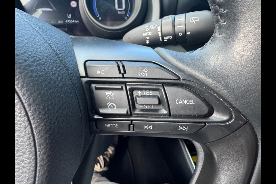 Toyota Yaris 1.5 Hybrid First Edition Trekhaak afn. / Navi / Camera / LM velgen