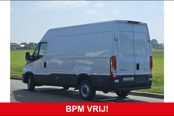 Iveco Daily 35S14V 2.3 410 L2H2, automaat, airco, navi, LED, camera