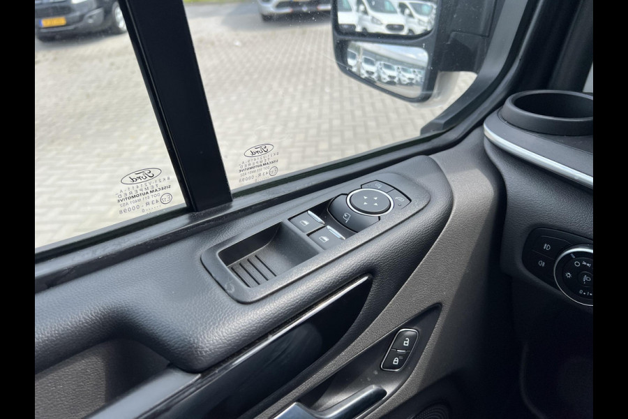 Ford Tourneo Custom 320 1.0 EcoBoost L1H1 PHEV Titanium Zuid | incl. BTW en BPM | 8 persoons ! | Navigatie | Xenon