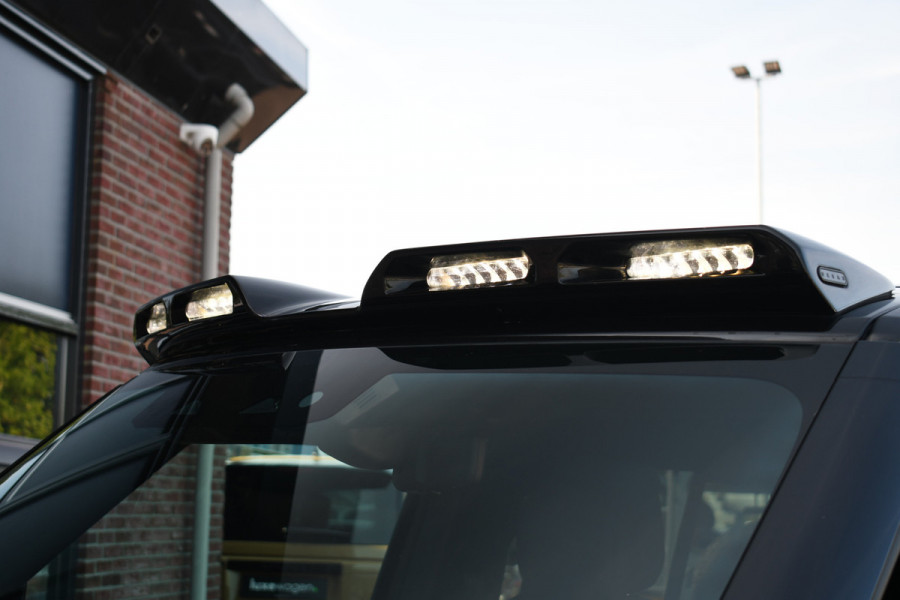 Land Rover Defender P400e 110 X Urban 22inch Trekh Pano PPF HUD 360 ACC