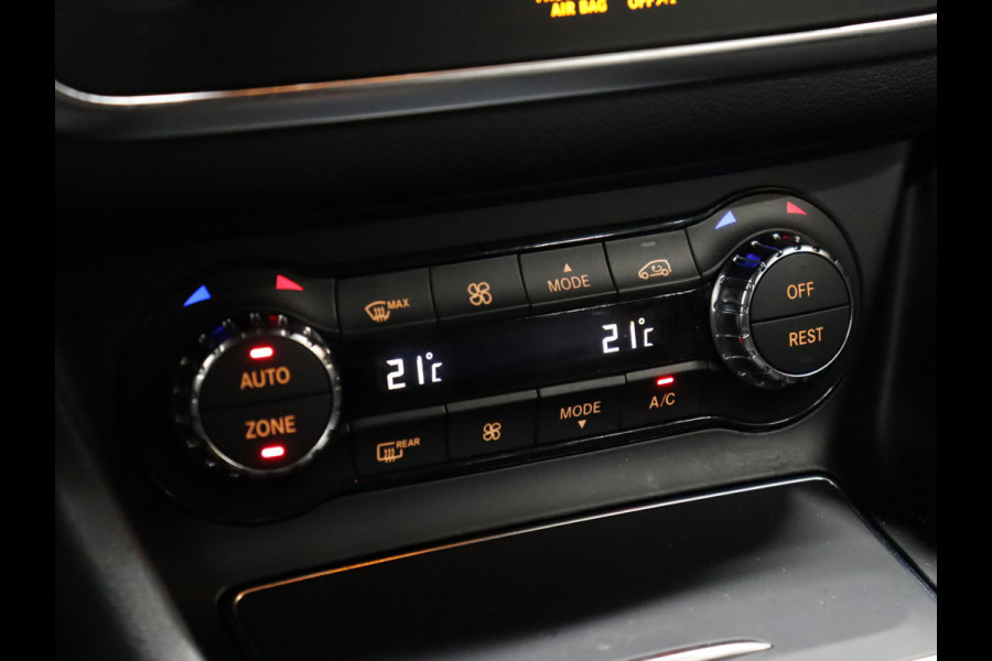 Mercedes-Benz CLA-Klasse Shooting Brake 180 Business Solution AMG [MEMORY SEATS, STOELVERWARMING, PDC V+A, CLIMATE CONTROL, VOL LEDER, NAVIGATIE, NIEUWSTAAT]