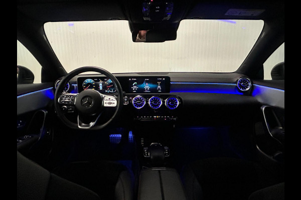 Mercedes-Benz CLA-Klasse 200 Premium Plus | AMG LINE | AMBIANCE | CAMERA | NAP