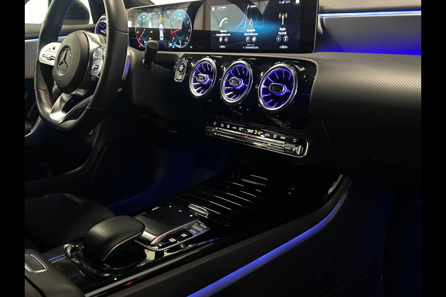 Mercedes-Benz CLA-Klasse 200 Premium Plus | AMG LINE | AMBIANCE | CAMERA | NAP