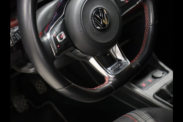Volkswagen up! 1.0 TSI GTI [6-BAK, CAMERA, STOELVERWARMING, PDC ACHTER, BLUETOOTH, AIRCO, CRUISE, NIEUWSTAAT]