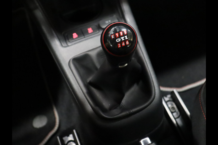 Volkswagen up! 1.0 TSI GTI [6-BAK, CAMERA, STOELVERWARMING, PDC ACHTER, BLUETOOTH, AIRCO, CRUISE, NIEUWSTAAT]