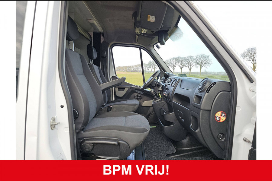 Renault Master T35 2.3 dCi L2H2 Airco Euro6 NAP Imperiaal Trekhaak Sidebars Oh-Historie!