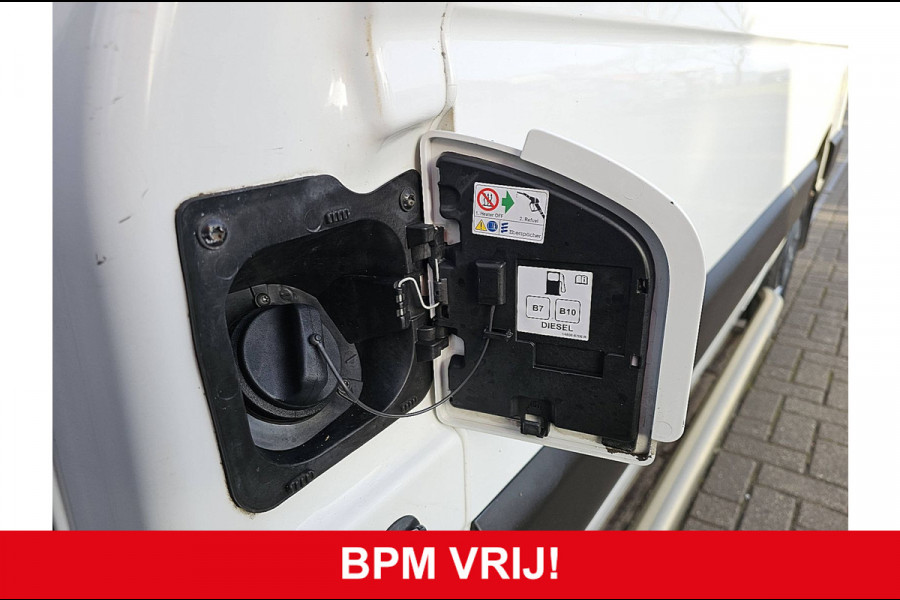 Renault Master T35 2.3 dCi L2H2 Airco Euro6 NAP Imperiaal Trekhaak Sidebars Oh-Historie!