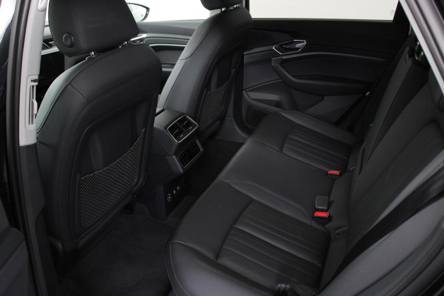 Audi e-tron 55 Quattro Advanced Tour Pack LED Matrix 20" PDC VA Camera Leder DAB+