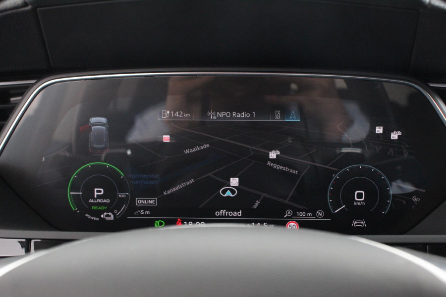 Audi e-tron 55 Quattro Advanced Tour Pack LED Matrix 20" PDC VA Camera Leder DAB+