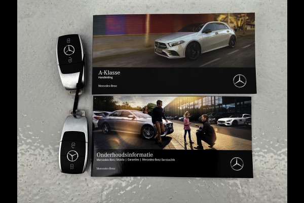 Mercedes-Benz A-Klasse 160 Advantage % spaaks lichtmetalen velgen | MBUX wide screen | Navigatie | Parking support met  camera achter | Inclusief 24 maanden Mercedes-Benz Certified garantie voor Europa.