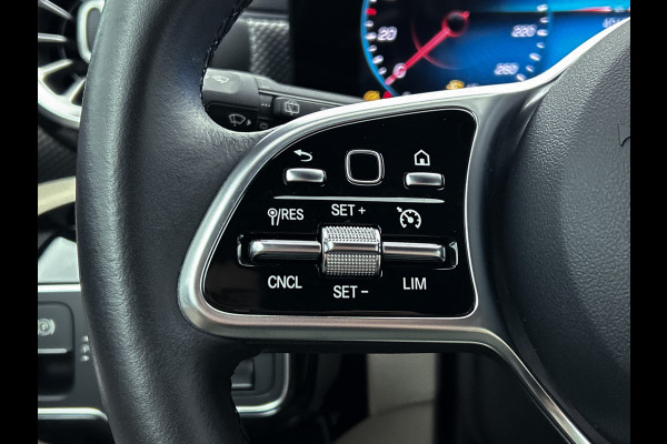 Mercedes-Benz A-Klasse 160 Advantage % spaaks lichtmetalen velgen | MBUX wide screen | Navigatie | Parking support met  camera achter | Inclusief 24 maanden Mercedes-Benz Certified garantie voor Europa.