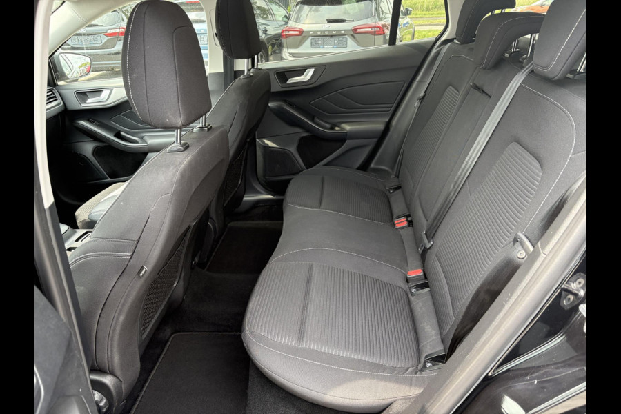 Ford FOCUS Wagon 1.0 EcoBoost Titanium Wagon | Winter Pack | Adaptive cruise control | Camera | Navigatie | 17 inch | Reservewiel