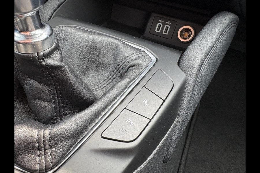 Ford FOCUS Wagon 1.0 EcoBoost Titanium Wagon | Winter Pack | Adaptive cruise control | Camera | Navigatie | 17 inch | Reservewiel