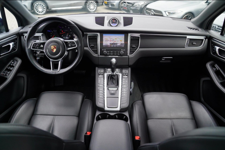 Porsche Macan 2.0 | Panorama | Bose Sound System | PASM | Sport Chrono | Stoelverwarming | Facelift | Comfortstoelen | Lane Assist