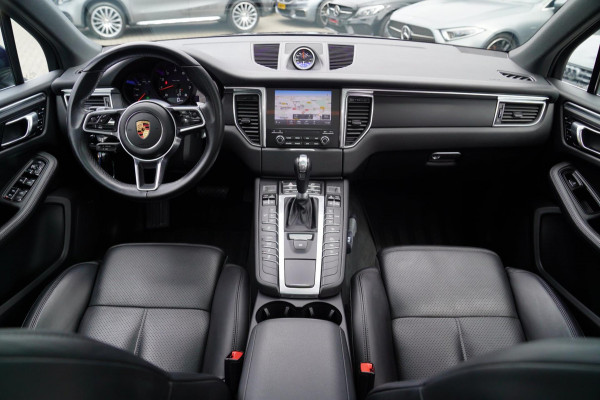 Porsche Macan 2.0 | Panorama | Bose Sound System | PASM | Sport Chrono | Stoelverwarming | Facelift | Comfortstoelen | Lane Assist