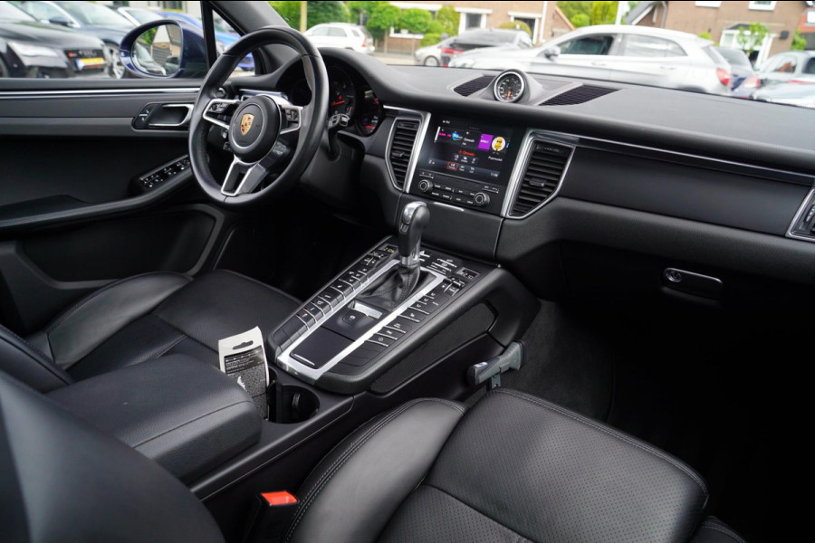 Porsche Macan 2.0 | Panorama | Bose Sound System | PASM | Sport Chrono | Stoelverwarming | Facelift | Comfortstoelen | Lane Assist