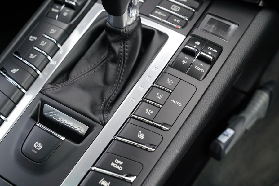 Porsche Macan 2.0 | Panorama | Bose Sound System | PASM | Sport Chrono | Stoelverwarming | Facelift | Comfortstoelen | Lane Assist