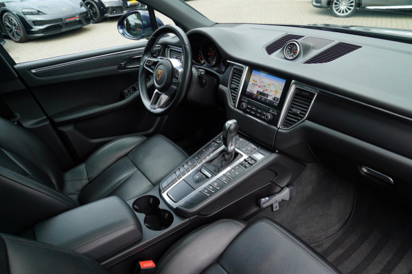 Porsche Macan 2.0 | Panorama | Bose Sound System | PASM | Sport Chrono | Stoelverwarming | Facelift | Comfortstoelen | Lane Assist
