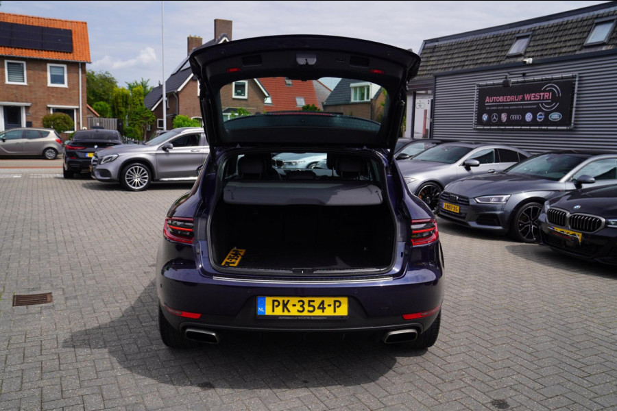 Porsche Macan 2.0 | Panorama | Bose Sound System | PASM | Sport Chrono | Stoelverwarming | Facelift | Comfortstoelen | Lane Assist