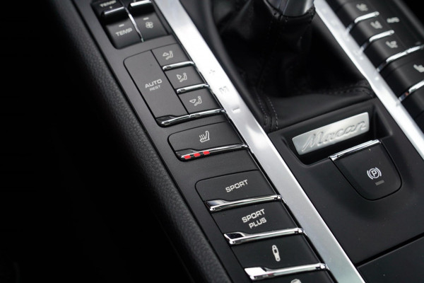 Porsche Macan 2.0 | Panorama | Bose Sound System | PASM | Sport Chrono | Stoelverwarming | Facelift | Comfortstoelen | Lane Assist
