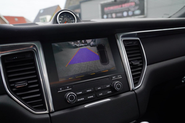 Porsche Macan 2.0 | Panorama | Bose Sound System | PASM | Sport Chrono | Stoelverwarming | Facelift | Comfortstoelen | Lane Assist