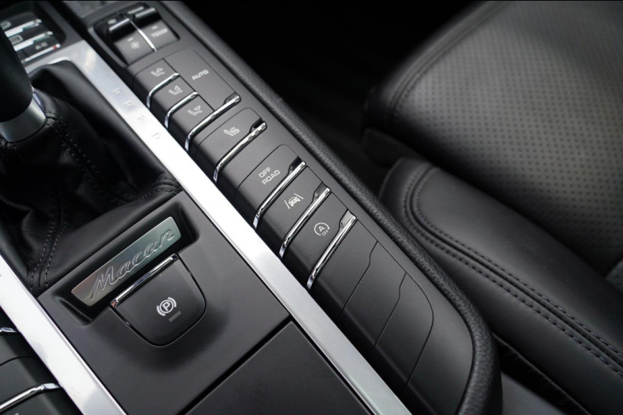 Porsche Macan 2.0 | Panorama | Bose Sound System | PASM | Sport Chrono | Stoelverwarming | Facelift | Comfortstoelen | Lane Assist