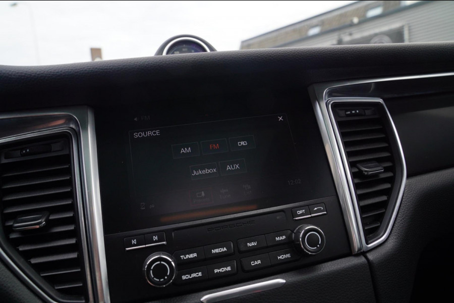 Porsche Macan 2.0 | Panorama | Bose Sound System | PASM | Sport Chrono | Stoelverwarming | Facelift | Comfortstoelen | Lane Assist