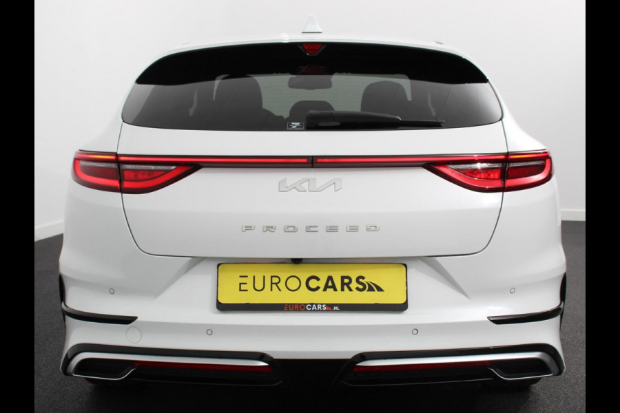 Kia ProCeed 1.5 T-GDi GT-Line Climate control Cruise control adaptive Achteruitrijd camera Parkeersensoren achter Stuur verwarming Voorstoelen verwarmd Navigatie Apple Carplay/ Android Auto