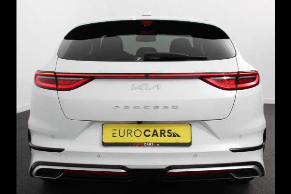Kia ProCeed 1.5 T-GDi GT-Line Climate control Cruise control adaptive Achteruitrijd camera Parkeersensoren achter Stuur verwarming Voorstoelen verwarmd Navigatie Apple Carplay/ Android Auto