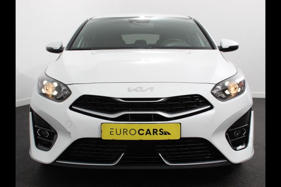 Kia ProCeed 1.5 T-GDi GT-Line Climate control Cruise control adaptive Achteruitrijd camera Parkeersensoren achter Stuur verwarming Voorstoelen verwarmd Navigatie Apple Carplay/ Android Auto