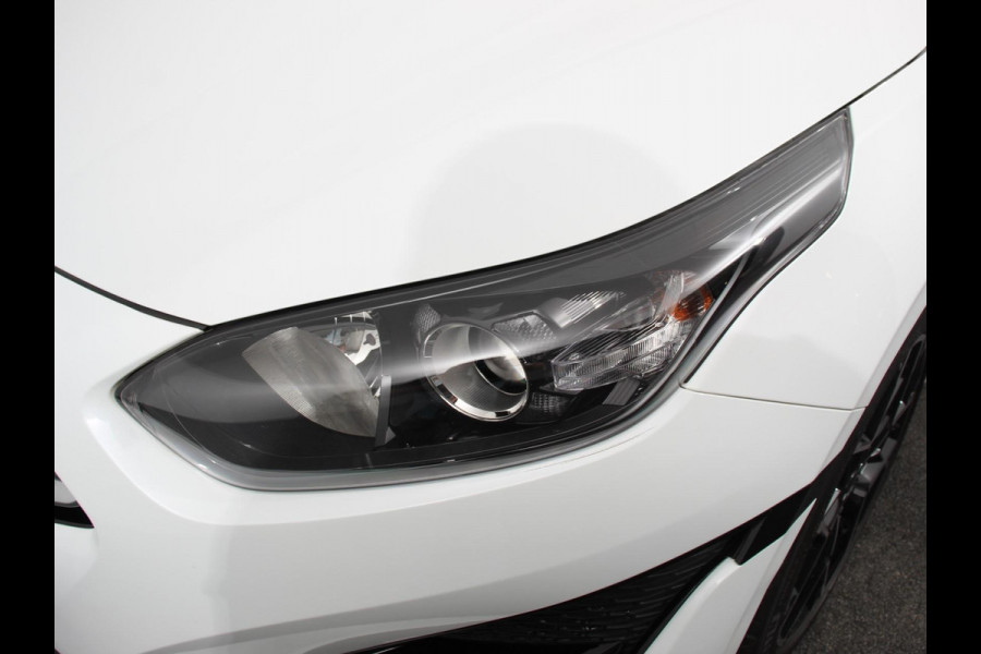 Kia ProCeed 1.5 T-GDi GT-Line Climate control Cruise control adaptive Achteruitrijd camera Parkeersensoren achter Stuur verwarming Voorstoelen verwarmd Navigatie Apple Carplay/ Android Auto