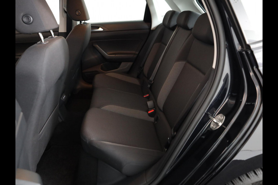 Volkswagen Polo 1.0 TSI Life Business 95 pk Automaat (DSG) | Verlengde garantie | Navigatie | Parkeersensoren | Adaptieve cruise control | Stoelverwarming |