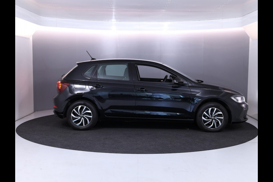 Volkswagen Polo 1.0 TSI Life Business 95 pk Automaat (DSG) | Verlengde garantie | Navigatie | Parkeersensoren | Adaptieve cruise control | Stoelverwarming |