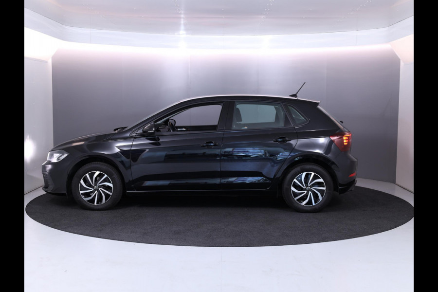 Volkswagen Polo 1.0 TSI Life Business 95 pk Automaat (DSG) | Verlengde garantie | Navigatie | Parkeersensoren | Adaptieve cruise control | Stoelverwarming |