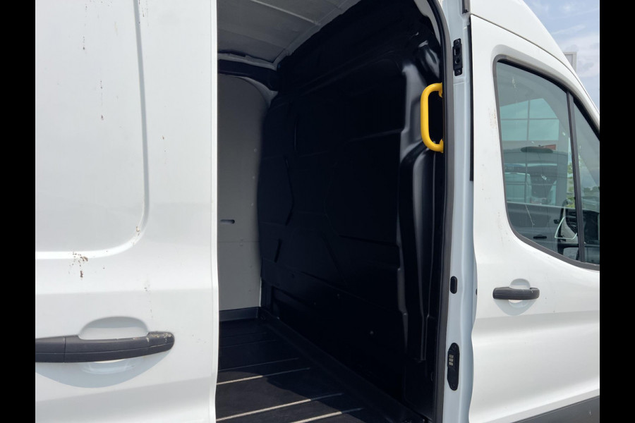 Ford E-Transit 350 L2H2 Trend 68 kWh 184pk | ZUID | Pro Power on board | Navigatie | Adaptieve Cruise |  Digitale binnenspiegel | Laadruimtebescherming | Reservewiel | H7 batterij | LED laadruimteverlichting