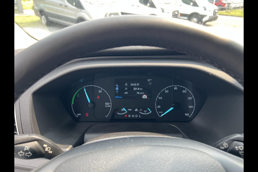 Ford E-Transit 350 L2H2 Trend 68 kWh 184pk | ZUID | Pro Power on board | Navigatie | Adaptieve Cruise |  Digitale binnenspiegel | Laadruimtebescherming | Reservewiel | H7 batterij | LED laadruimteverlichting