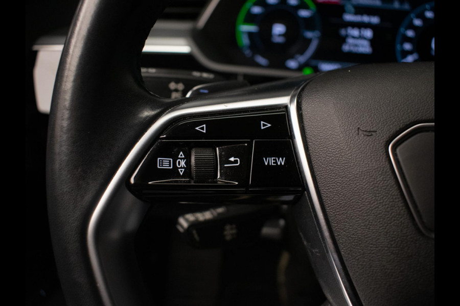 Audi e-tron E-tron 50 quattro Launch Sport (APPLE CARPLAY,LED,XENON,MEMORY,PDC,DIGITALE DASH,GETINT,NETTESTAAT)