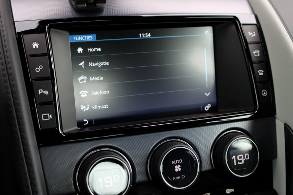 Jaguar F-Type 2.0T 301 PK Aut8 | Camera | LED | Sfeerverlichting | Meridian Sound | Lane Assist | Cruise Control | Climate Control | Leder |