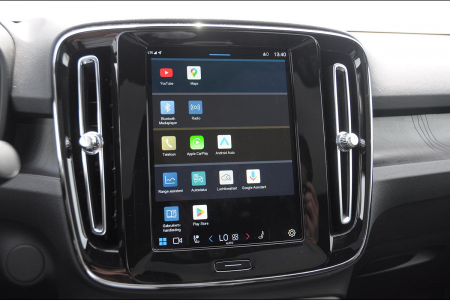Volvo C40 Single Motor Extended Range Ultimate 82 kWh / Adaptieve cruise control / Parkeersensoren met 360 camera / Apple carplay / Keyless entry / Elektrische achterklep / Stoel - en stuurwielverwarming / Elektrische stoelen met geheugen / Harman Kardon audio