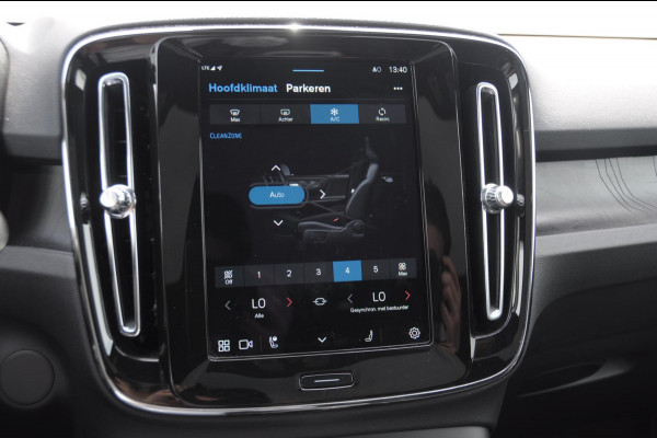 Volvo C40 Single Motor Extended Range Ultimate 82 kWh / Adaptieve cruise control / Parkeersensoren met 360 camera / Apple carplay / Keyless entry / Elektrische achterklep / Stoel - en stuurwielverwarming / Elektrische stoelen met geheugen / Harman Kardon audio