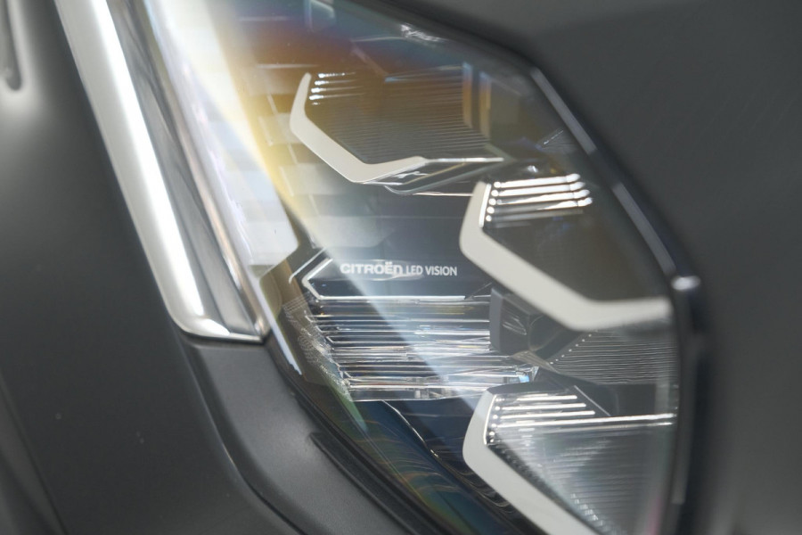 Citroën C4 Puretech 130 EAT8 Shine | Camera | Head-Up Display | Parkeersensoren | Navigatie