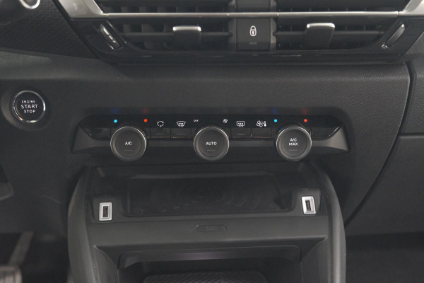 Citroën C4 Puretech 130 EAT8 Shine | Camera | Head-Up Display | Parkeersensoren | Navigatie