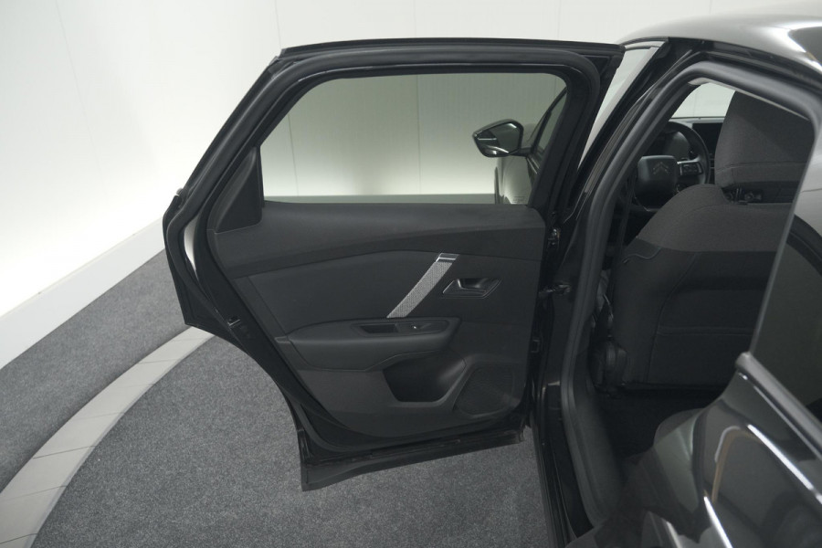 Citroën C4 Puretech 130 EAT8 Shine | Camera | Head-Up Display | Parkeersensoren | Navigatie